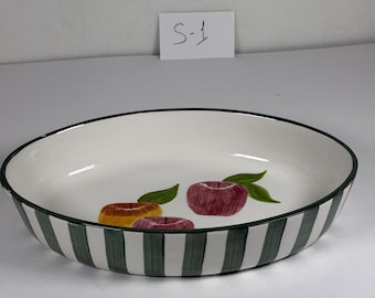 Plato ovalado de cerámica con rayas verdes para servir manzanas de Laurie Gates S-1