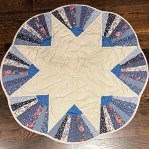 Vintage Starburst and Fan Pattern Quilt Table Topper