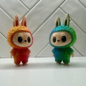 Labubu Doll (Custom Colors)