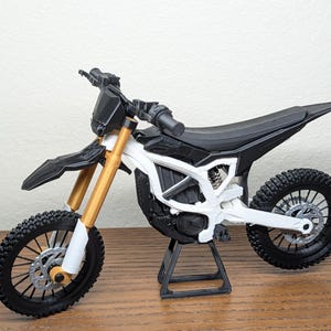 Mini 3d Printed Surron Ultra Bee Scale Model (Electric Dirt Bike)