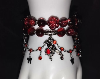 Liefde en Deepspace Ruby Raven armband, Sylus cosplay rekwisiet, handgemaakte kralenarmband, gotische sieraden, cadeau voor gamefans, gepersonaliseerde cadeaus
