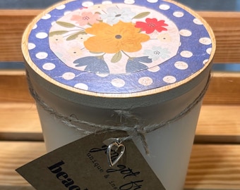 100% Soy Wax 12 Oz Candle Beach Vibes Scent
