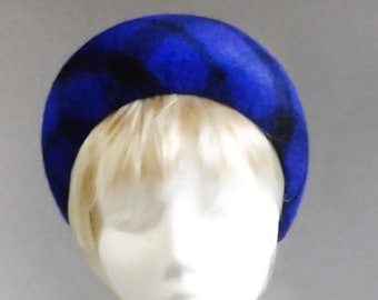 royal blue and black halo hat my version of the hat the Duchess of Cambridge likes to wear