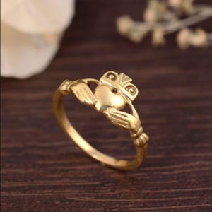 18 Karat Gold Vermeil Claddagh Ring | Irische Liebe Freundschaft Ring | Herz Krone Hände Ring | Gold Versprechen Ring | Keltischer Schmuck Geschenk