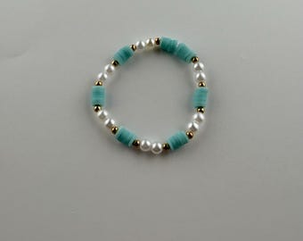 blue bracelet with pearls