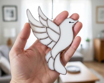 Atrapasueños de vitral con forma de paloma hecho a mano, pájaro de la paz para ventana, decoración navideña de vidrio, regalo para amantes de las palomas