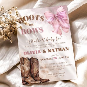 Puede incluir: Una invitación de revelación de género con el texto "Boots or Bows" y "What will baby be?" en estilo acuarela. La invitación presenta un lazo rosa, botas de vaquero marrones y los nombres Olivia & Nathan.