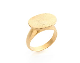 Gold signet ring, personalized, unisex, handmade, dainty, elipse, coin, natural, gift for her, gift for her, raw, ethnic,  charm