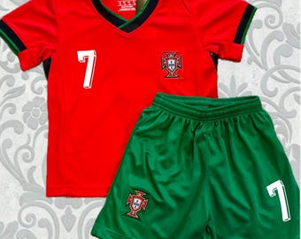 Conjunto de camiseta de Portugal para niños pequeños y jóvenes, uniforme de fútbol sin marca, conjunto de 2 piezas para niños pequeños y jóvenes, tallas 18, 20, 22, 24, 26, 28 y 30.