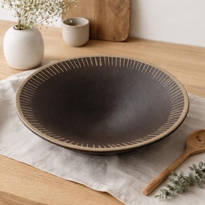 ヘイガー陶器 ミッドセンチュリーモダン テクスチャード加工ブラウンボウル スグラフィートリムパターン