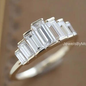 Baguette Moissanite Band 14K Gold Bezel Set Baguette Diamond Ring Baguette Step Cut Moissanite Ring 7 Stone Ring Stackable Ring Tiara Ring
