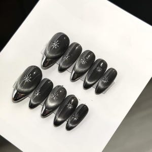Uñas postizas largas de almendra con diseño de ojo de gato negro cromado, diseño de estrella plateada magnética, set de lujo de uñas postizas metálicas, regalo para ella.