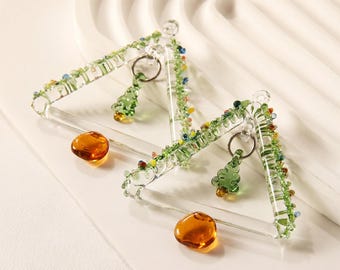 Handgefertigte Weihnachtsbaumverzierung im Glasstil, Festliches Urlaubsdekor, transparentes Design, Ornament-Sammlergeschenk, Mantelregal-Weihnachtsanzeige