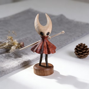 Hohler Ritter aus Walnuss Holz Skulptur / Fächerskulptur / magnetische abnehmbare Dekoration