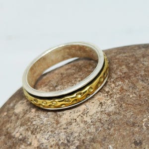 Sterling Silber | Gold Spinner Ring | Gehämmert Fidget Ring für Männer & Frauen | Unisex Angst Ring | Handgefertigter Meditations Schmuck