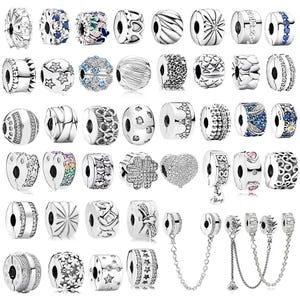 Glittrande radfjärilar klämma, kluster säkerhetskedja berlockpärla silverberlockarmband present till henne