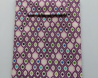 Kindle Case, fabric sleeve for Kindle Paperwhite, padded cover for Paperwhite (pre-2021) - purple eyes