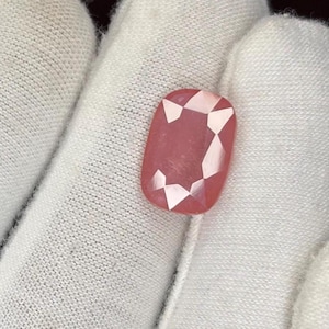Natural Ruby Cushion Cut Gemstone (8.76ct, 15x8x5 mm) for Jewelry Making