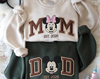 Sudadera bordada de Disney Mickey Minnie para mamá y papá, cuello redondo con nombre familiar personalizado, camisetas para viajes familiares de Disney, pareja de Mickey y Minnie