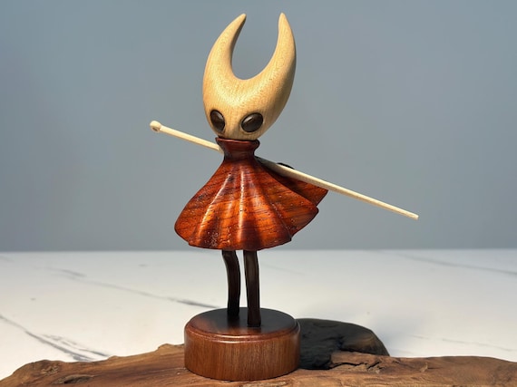HK Knight Silksong Hornet Wooden Figurine • Walnut Sculpture •  Father's Day Gift for Him
