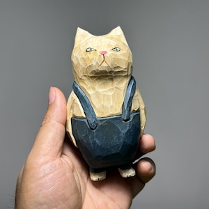 Handgefertigte Katzenfigur Geschenk • Geschnitzte Holztierstatue • Einzigartiges Geschenk für Sie • Katzenkunstobjekt • Handgefertigtes Holzandenken, Herbstdekor