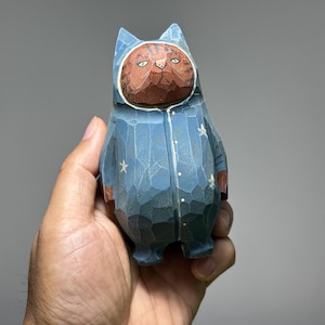 Volkskunst Holzkatze • Handbemalte Holzschnitzerei • Sammlerkatzenfigur • Handwerkerskulptur • Katzendekor • Valentinstagsgeschenk