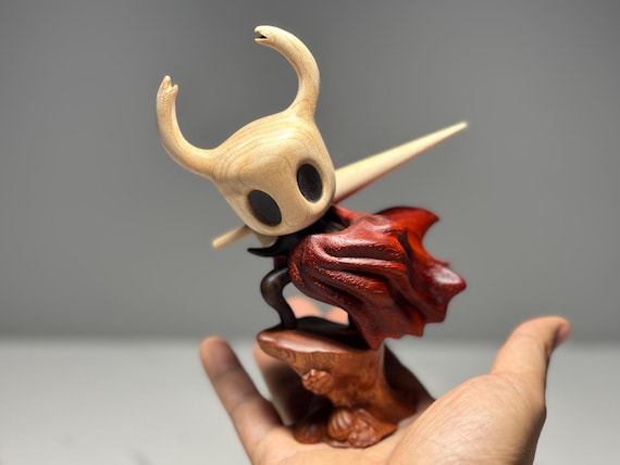 Hollow Knight Inspired Walnut Wood Sculpture • Magnetic Detachable Figurine • Fan Made Merch Gift • Wood Carving Father's Day Gift for Him