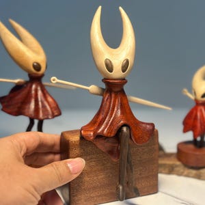 Hollow Knight Silksong Hornet Wooden Sculpture • Walnut Figurine •  Christmas Gamer Gift
