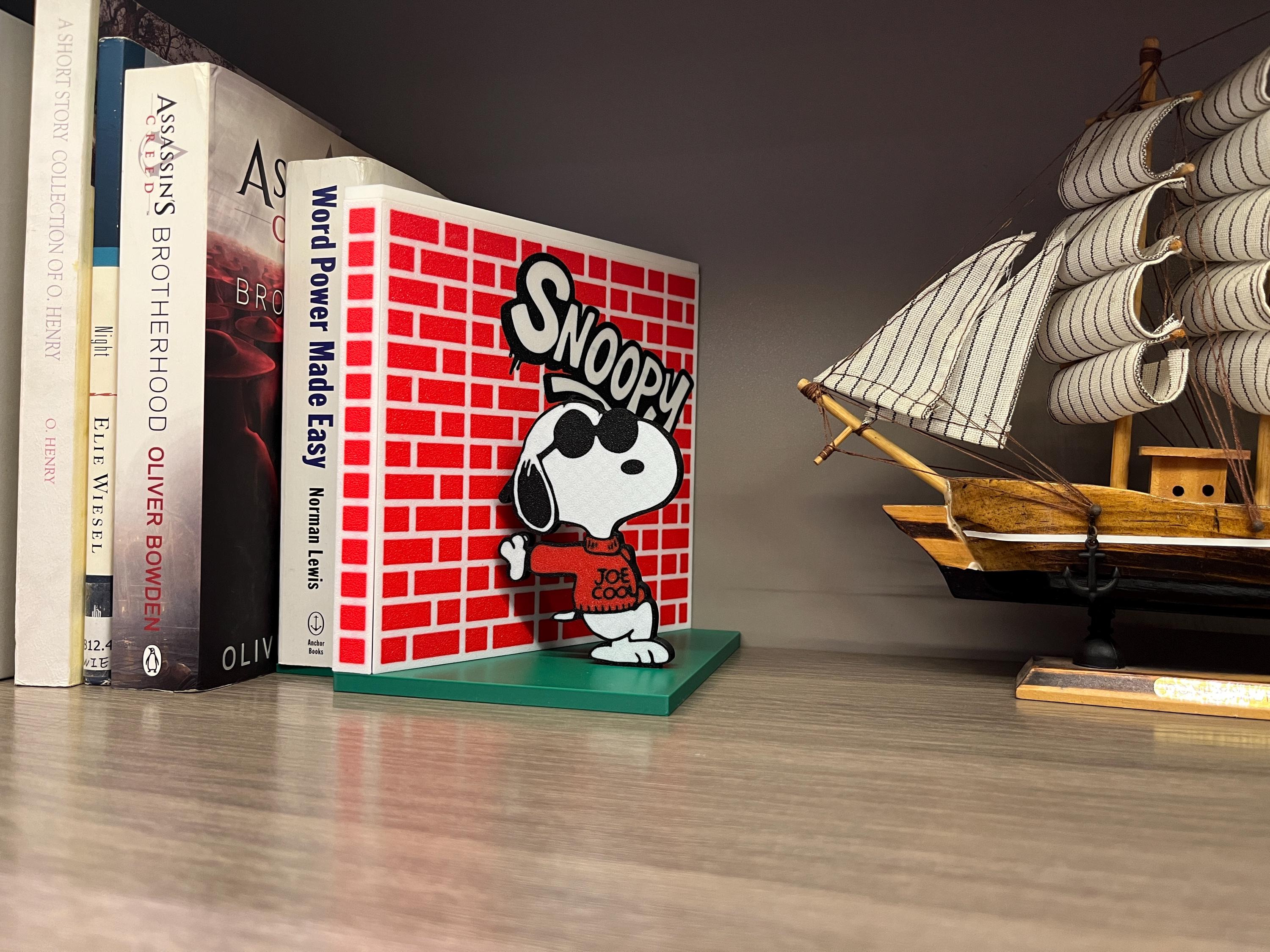 Snoopy Bookends | Heavy Duty Character Bookends for Book Nook