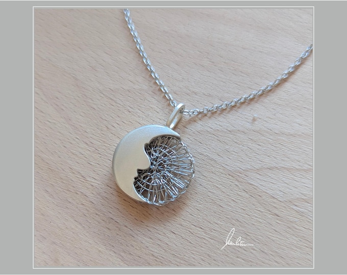 Anhänger "Mond" Klöppelschmuck