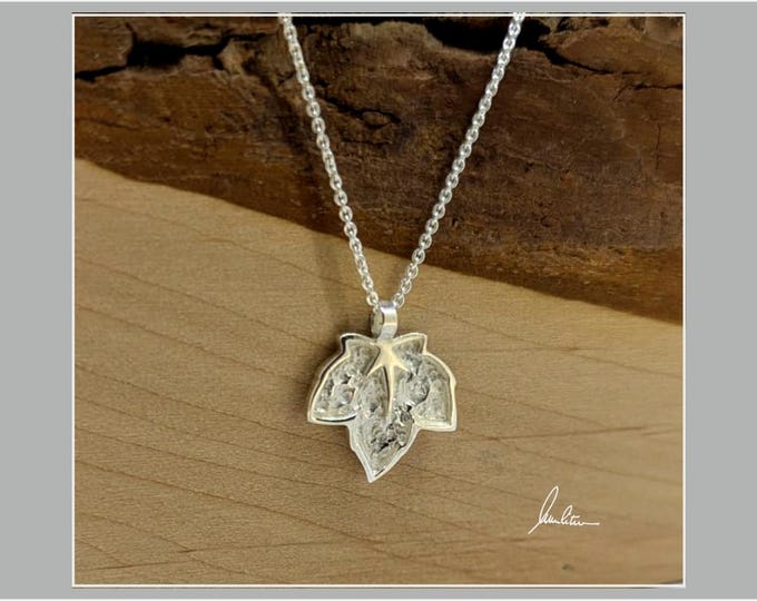 Ahornblatt in Silber