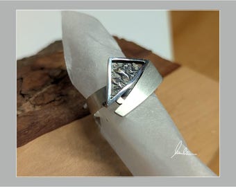 Ring silver structured handmade