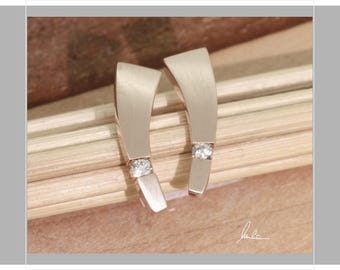 Stud earrings in 585 red gold with diamond