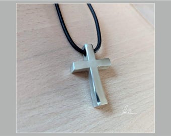 massives Kreuz in Silber