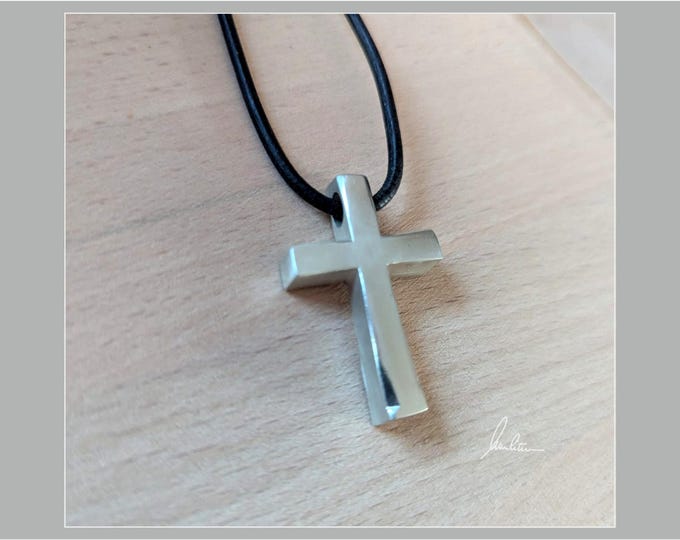 massives Kreuz in Silber