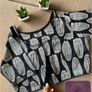 Readymade Stitched Cotton Batik printed saree blouse Beautiful Indian blouse Crop top Daily wedding party wear blouse indian choli