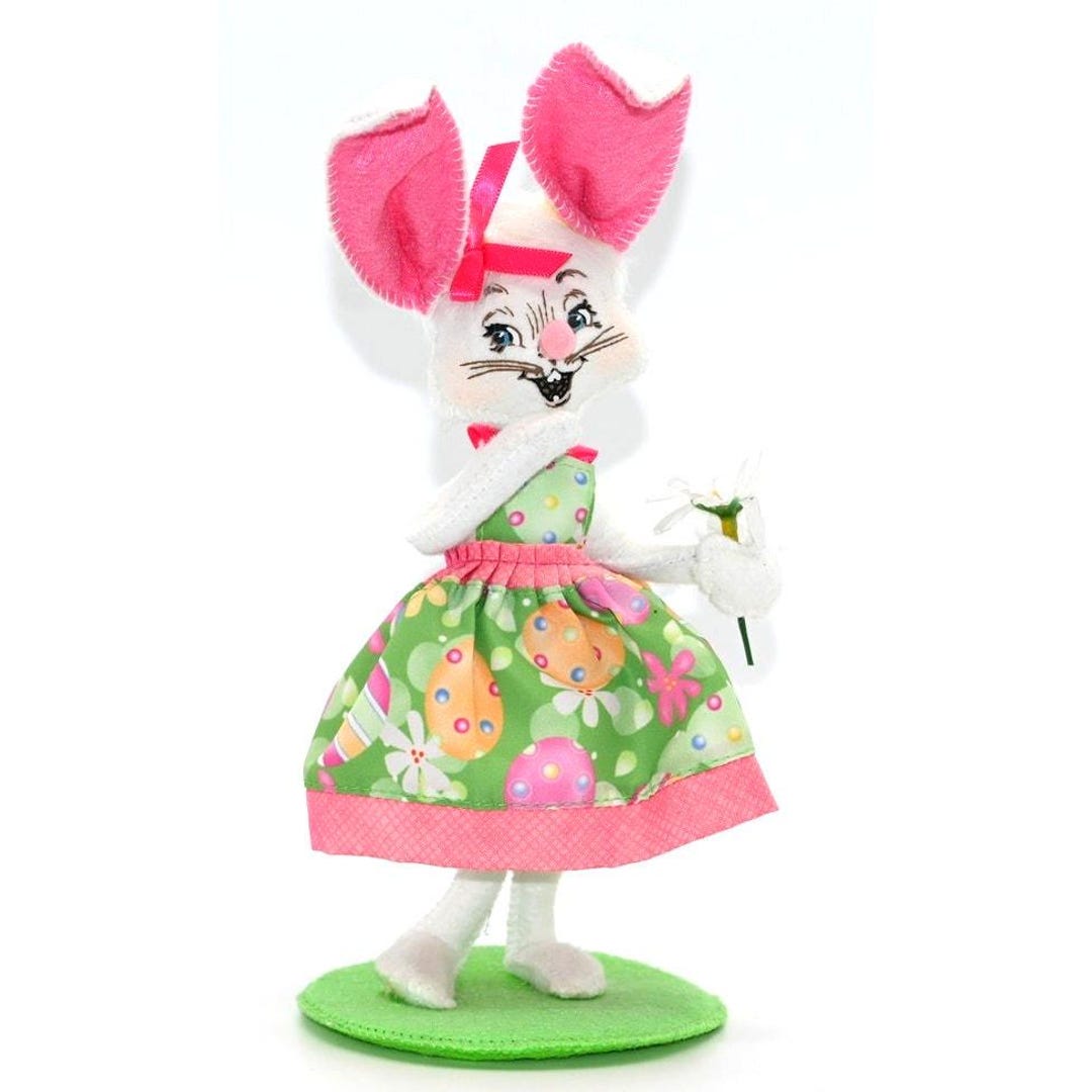 Annalee Style Felt Easter Bunny Rabbit Doll Holding Flower on Green ...