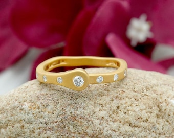 14k/18K Yellow Gold Solitaire Diamond Ring: Natural Fine Jewelry, 0.29 Carat Diamond