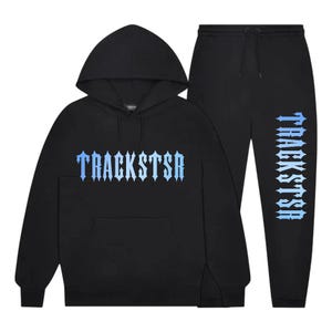 Schwarzes Hoodie und Jogger Set mit blauem Gothic &quot;TRACKSTSR&quot; Print | Streetwear Trainingsanzug | Unisex Loungewear Outfit