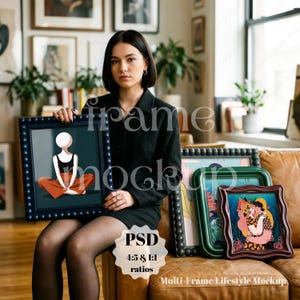 Mockup lifestyle multi-frame su divano in pelle PSD / Donna elegante che tiene in mano una cornice
