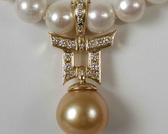 14kt gouden hanger in &#39;tempel&#39;-ontwerp met gouden parel en diamanten
