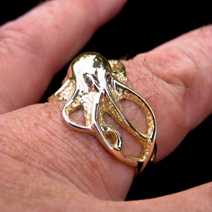 A golden Octopus ring for Men.