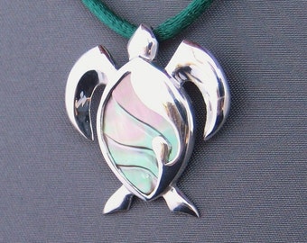 Sterling silver "Kai Honu" turtle pendant