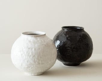 Minimalist White Ceramic Flower Vase Japanese Wabi Sabi Pottery Rustic Stoneware Decor