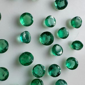 3mm Zambian Emerald Loose Gemstone: Natural Green Round Cut