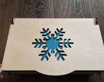 Wooden Snowflake Box – Handmade Christmas Jewelry Box with Glitter Lid, Winter Keepsake Gift, Festive Wooden Storage