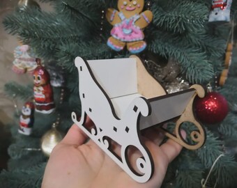 White Wooden Christmas Sleigh Decor – Mini Rustic Holiday Table Centerpiece, Handmade Winter Shelf Decoration