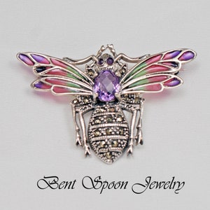 Vintage Bee Bug Insect Pin, Brooch Lapel Pin, Dress Pin, scarf pin