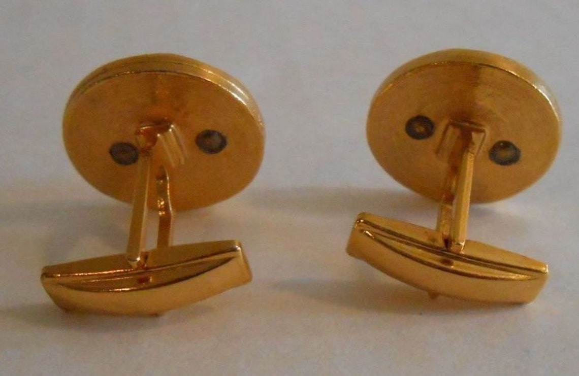 Vintage Hickok Wells Fargo Stagecoach Cufflinks and Tie Bar Clip Set