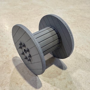 G Scale Cable Reel. RTR Painted or Kit for your model railroad or Diorama. 1:20.3 Scale.